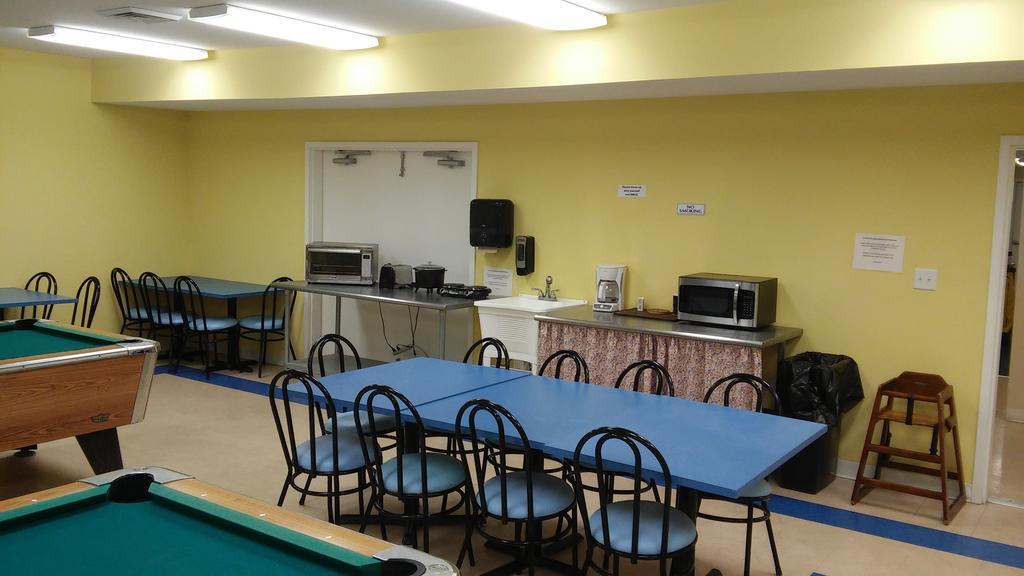 Lewiston Hall Hostel 폴리 외부 사진